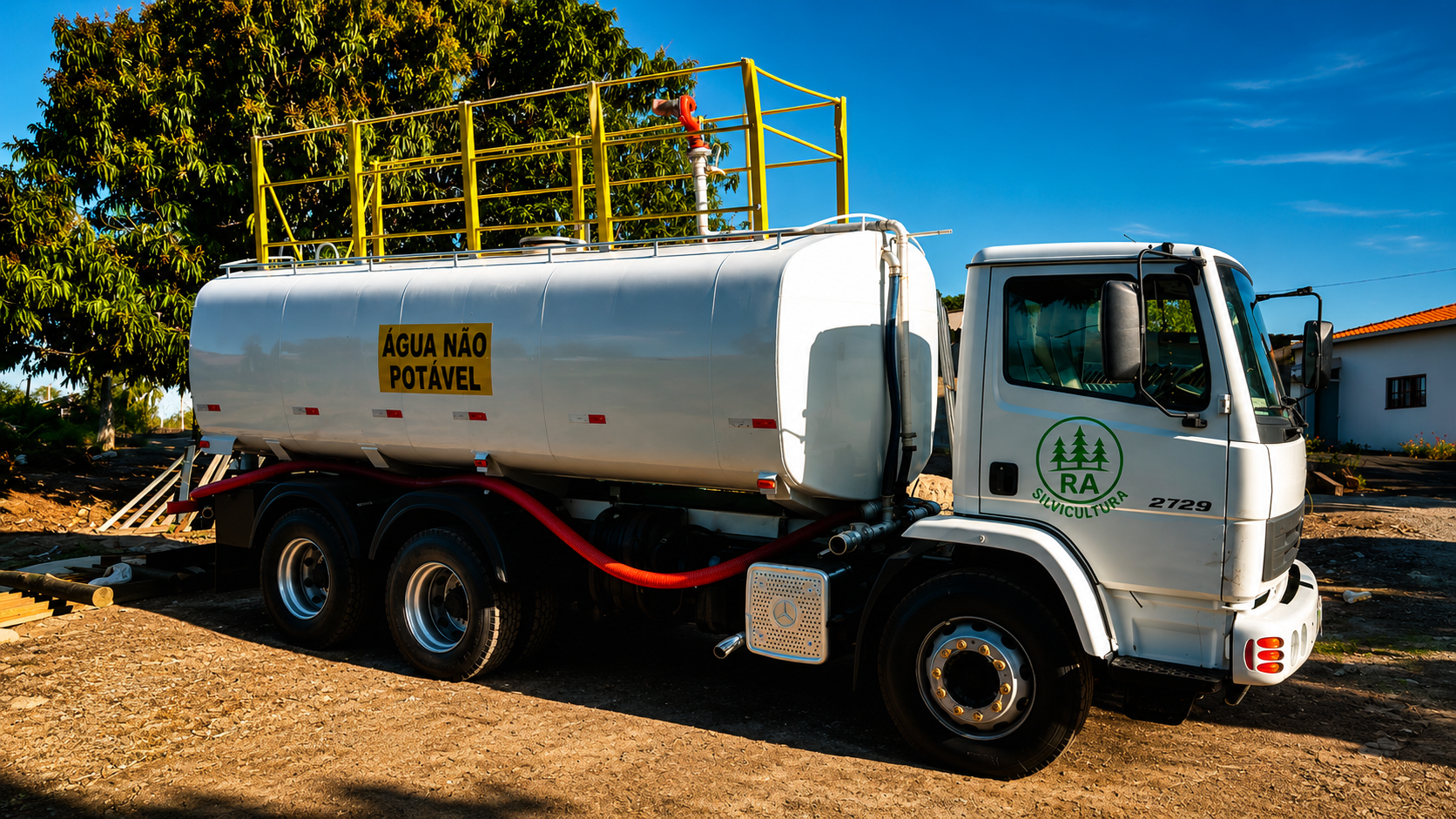 Caminhão florestal para transporte